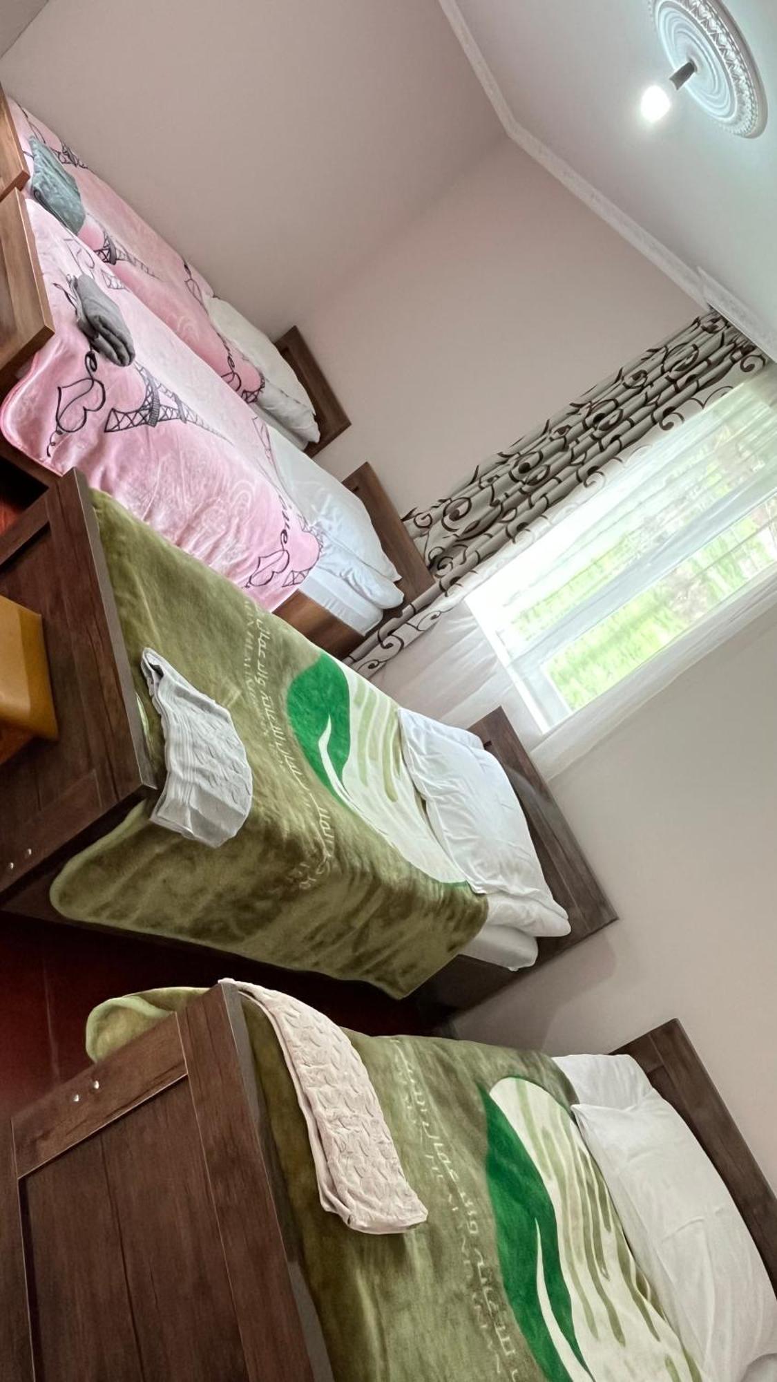 Ciuri'S Guesthouse Zhabeshi Luaran gambar